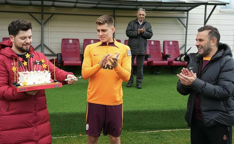 Galatasaray Ümraniyespor maçının mesaisine başladı