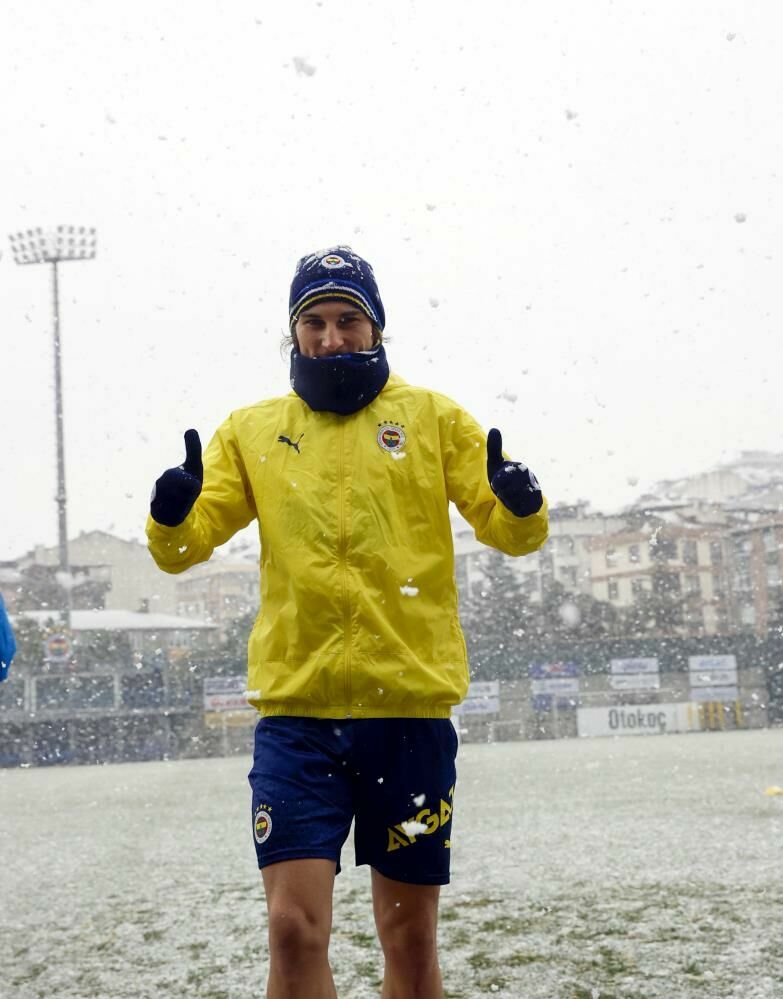 Çağlar Söyüncü Fenerbahçe'de ilk antrenmanına çıktı