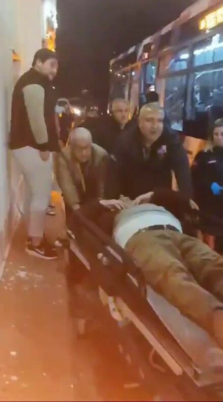 Adana'da Kahraman Otobüs Şoförü Kalp Krizi Geçiren Yolcuyu Kurtardı 