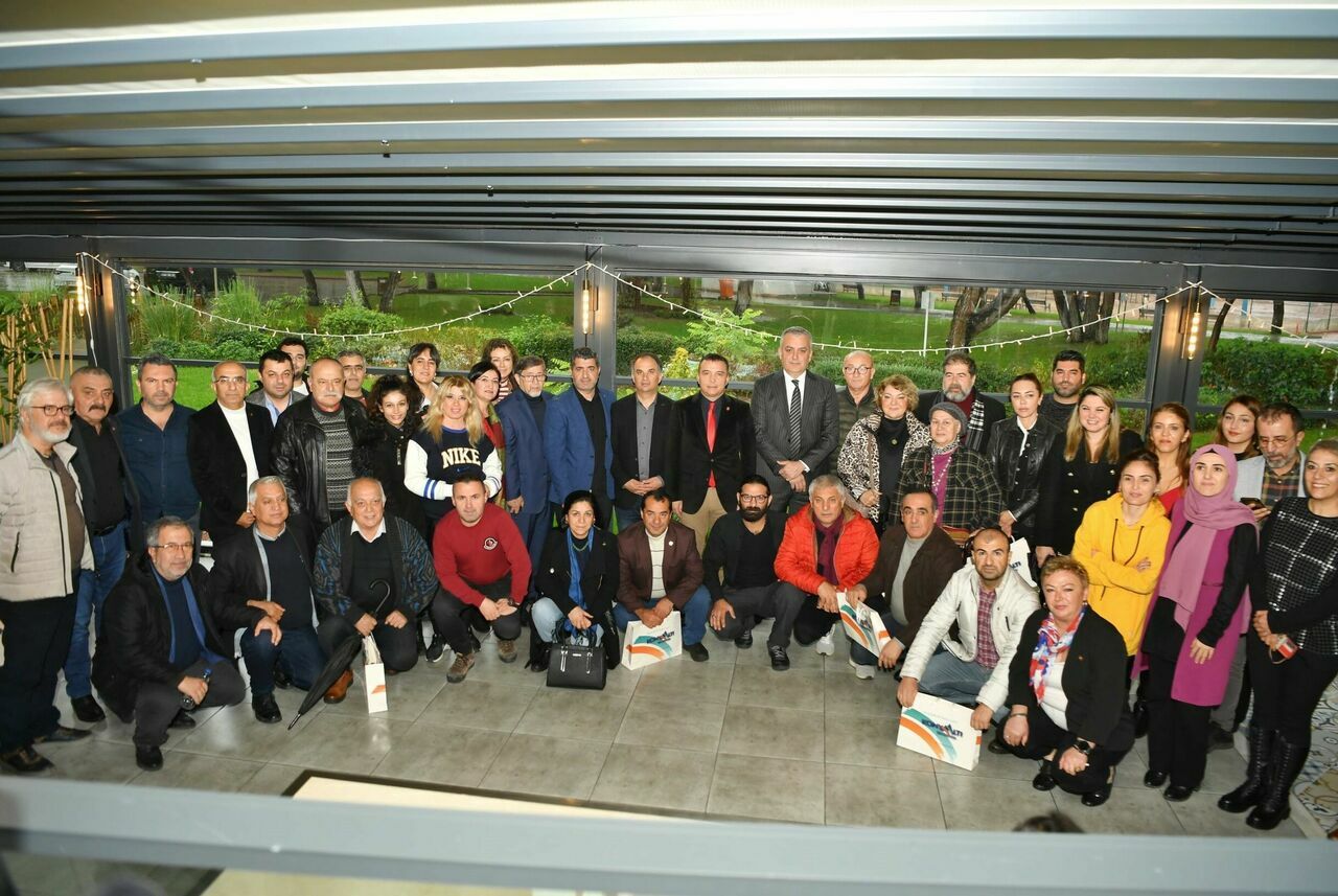 Bu Bir Veda Değil, Bu Bir Merhaba (1)