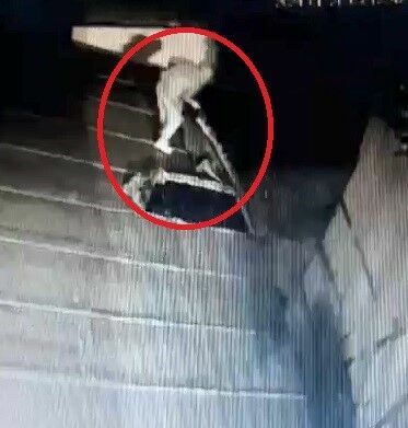 Bursa'da 527 Yıllık Tarihi Caminin Kurşun Levhalarını Çaldılar, 700 Liraya Sattılar3