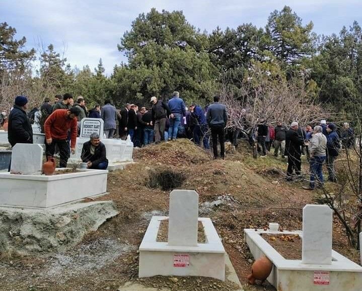 Elektrik Direğinden Düşen Işçi Hayatını Kaybetti2