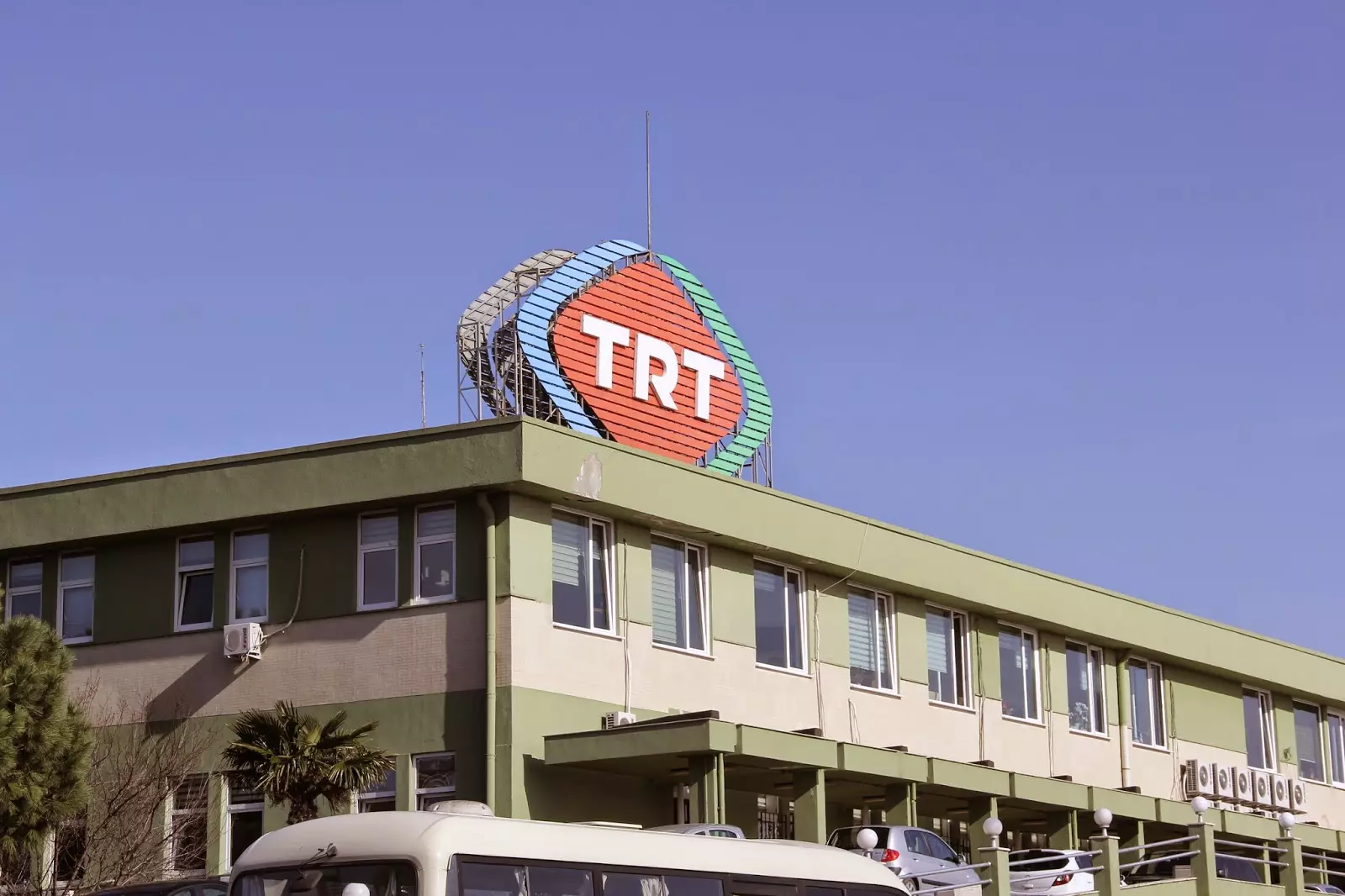 Mahkeme TRT'nin Ankara Stüdyolarındaki Kameralarını Kaldırma Kararı Verdi!