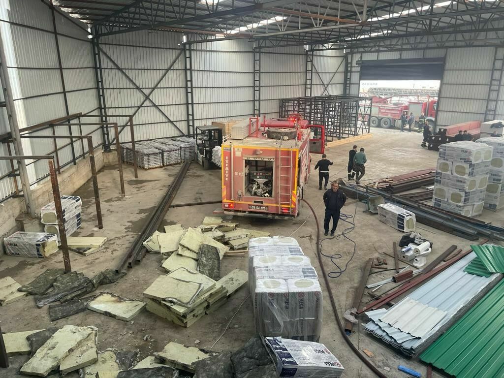 Hatay Antakya'da Bir İş Yerinde Yangın Çıktı!