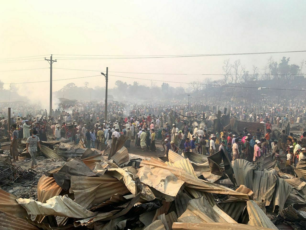 Arakanlı Müslümanların Kaldığı Kampta Yangın Çıktı 7 Bin Müslüman Evsiz Kaldı-2