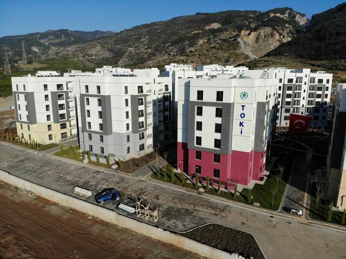 Hatay'da Toki̇ Afet Konutlarının Teslim Tarihi Belli Oldu 