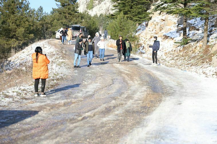 Hataylılar Yüksek Kesimlere Yağan Karın Tadını Çıkardı