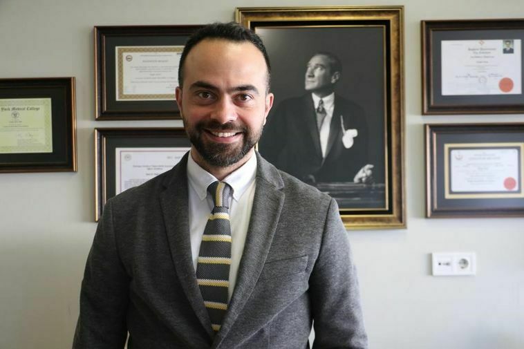 Kadın Hastalıkları Ve Doğum Uzmanı Doç. Dr. Özgür Kan