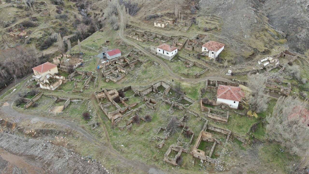 Köyü Cinler Bastı7