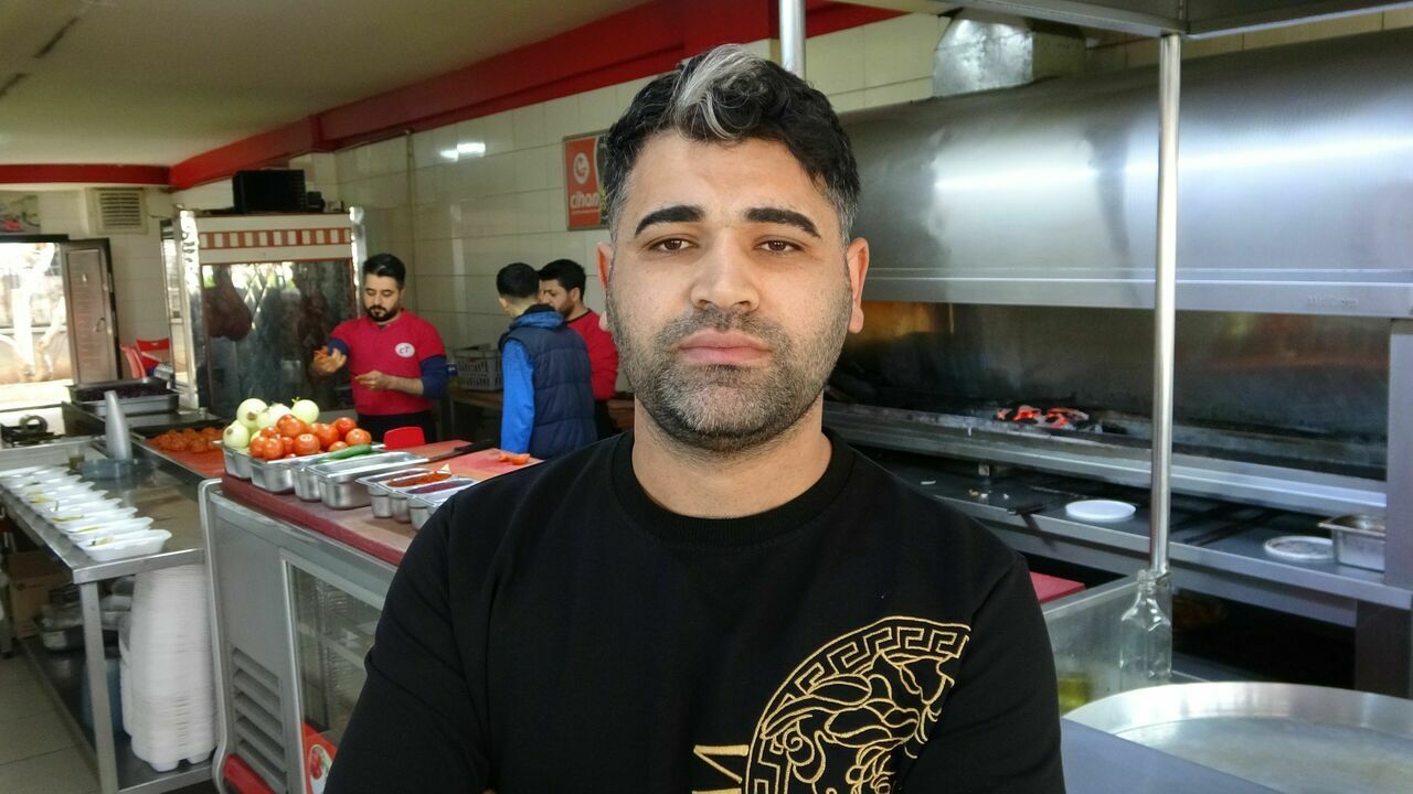 Mersin'de Garsondan Heimlich Manevrası! Yaşlı Adamın Hayatını Kurtardı 