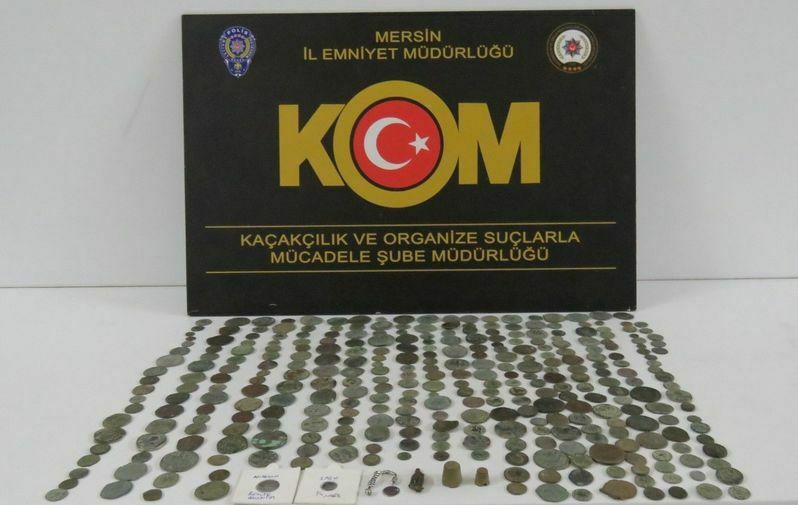 Mersin'de Tarihi Eser Operasyonu! 325 Sikke Bulundu