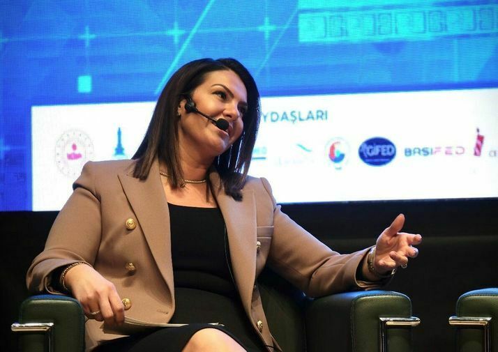 Mersin'de Tüi̇osb Başkanı Akyürek Balta, Yılın Kadın Üst Düzey Yöneticisi Seçildi