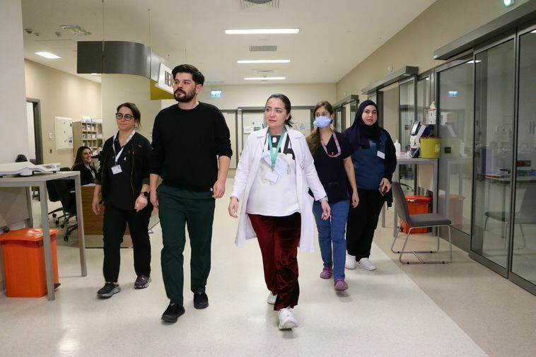 Sağlık Çalışanları Depremin Görünmez Kahramanları Oldu