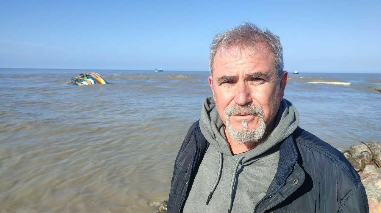 Tekne Dalga Sebebiyle Yan Yatarak Battı3