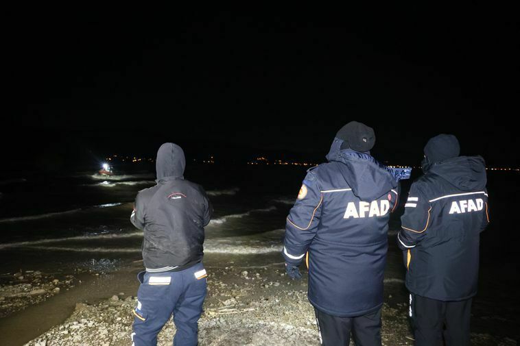 2 Balıkçı, 4 Saatlik Çalışma Sonucu Kurtarıldı3 Result