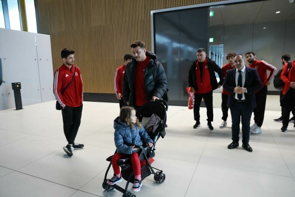 Avrupa Şampiyonu Grekoromen Güreş Milli Takımı yurda dönüş yaptı