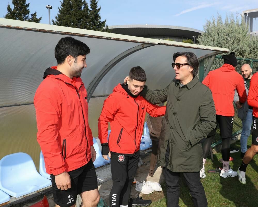 Vincenzo Montella Şota Arveladze ile görüştü