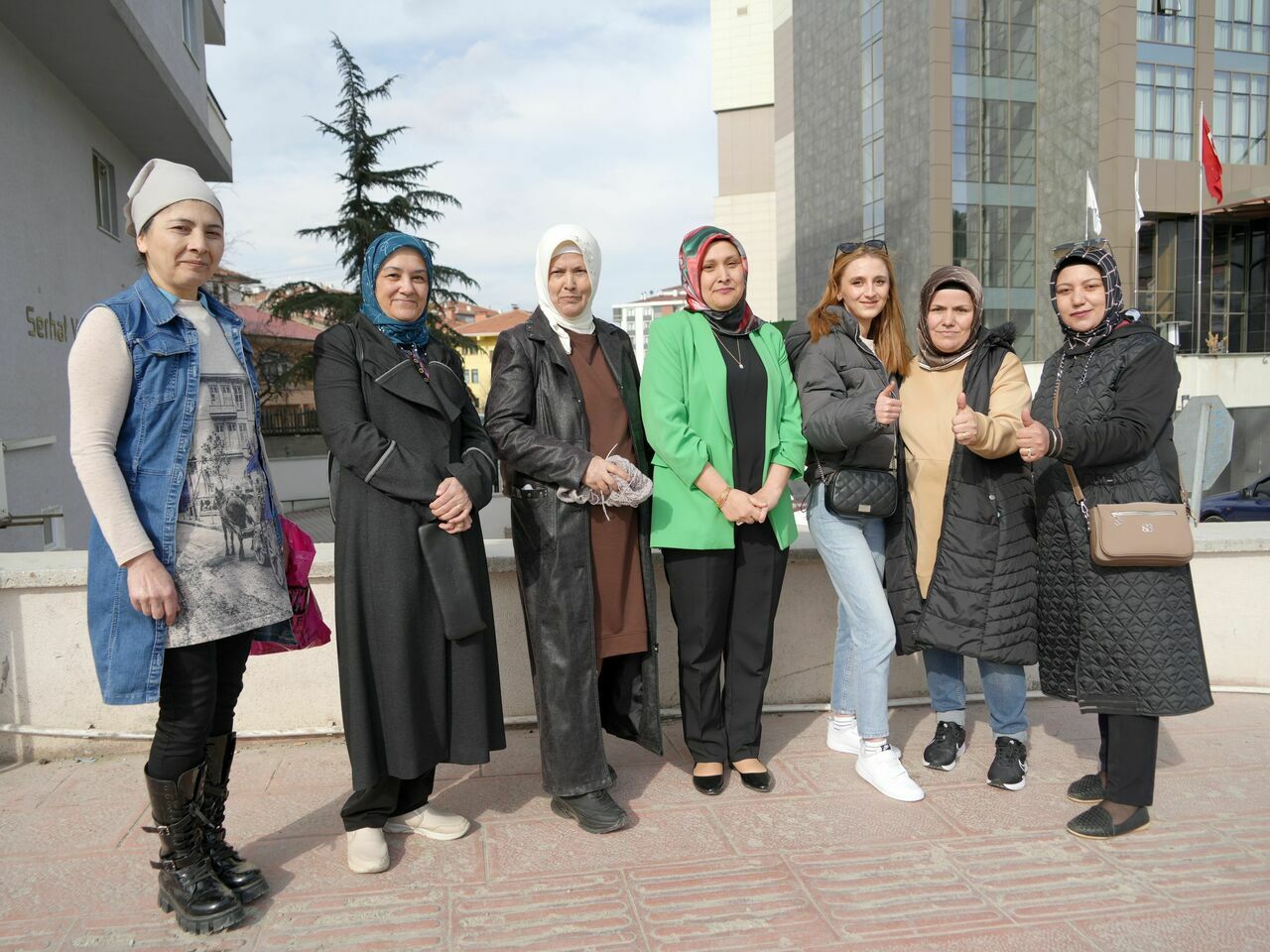 Anne Ve Kızının Muhtarlık Yarışı