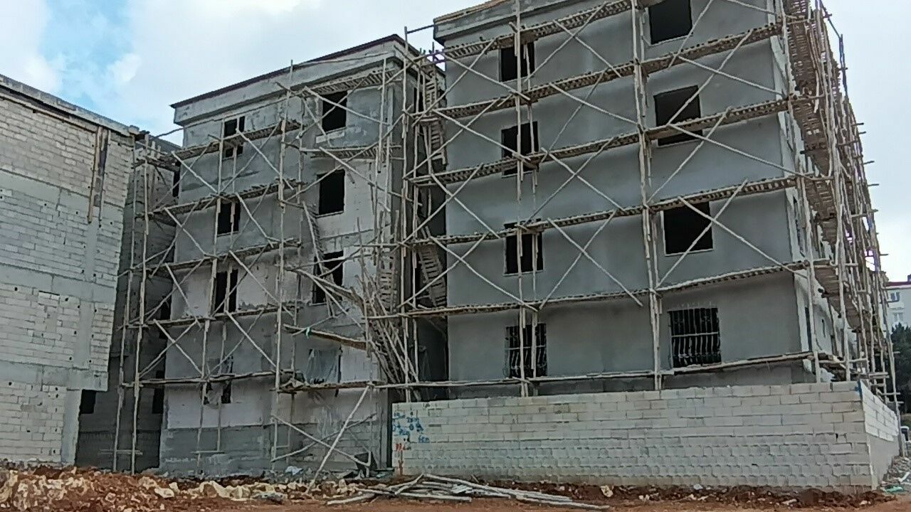 Gaziantep'te Inşaat Iskelesi Çöktü4