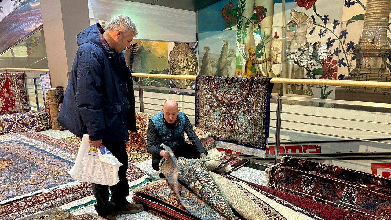 Halı İçin Öğretmenlik Mesleğini Bıraktı! Dünyanın Hayran Olduğu Halı!