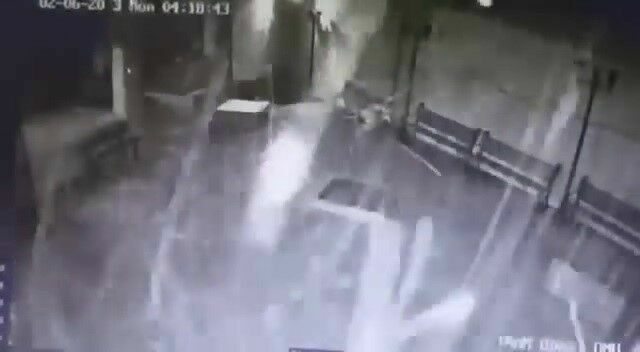 Hatay'da 600 Yıllık Camii Depremde Böyle Yıkıldı