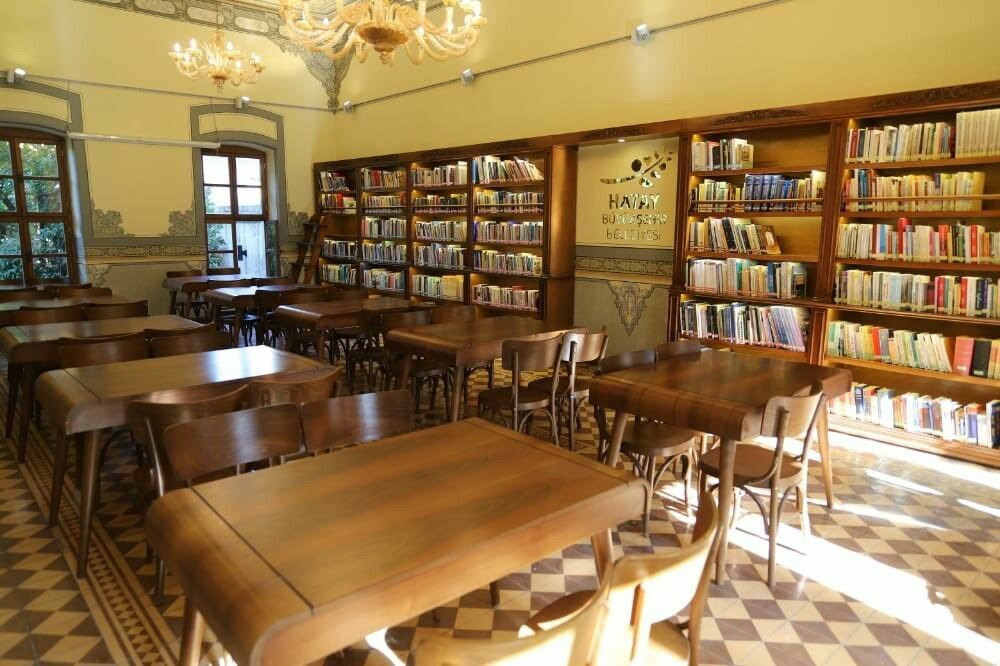 Hatay'da Enkazdan Çıkarılan Tarihi Eserler Türk Tarih Kurumu’na Teslim Edildi (5)