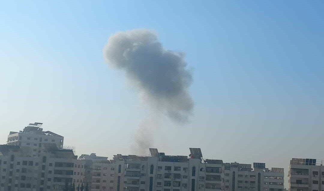 İsrail, Şam’da Yüksek Güvenlikli Mahalleyi Vurdu