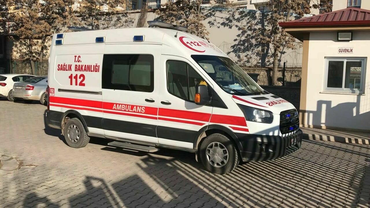 Kız Meselesinden' Çıkan Kavgada 1 Öğrenci Bıçaklandı