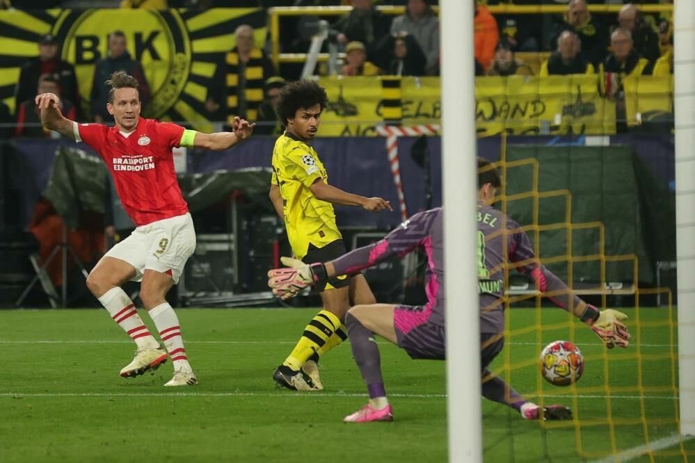 Borussia Dortmund çeyrek finale yükseldi