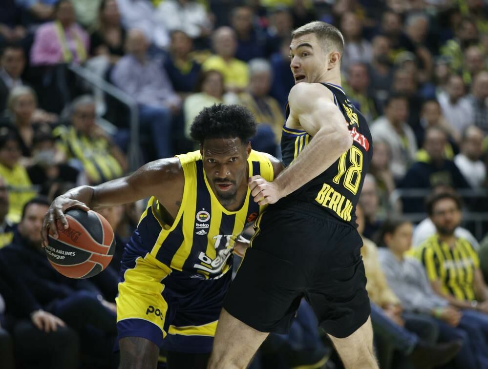 Fenerbahçe Alba Berlin'i yenerek Euroleague'de zafere ulaştı