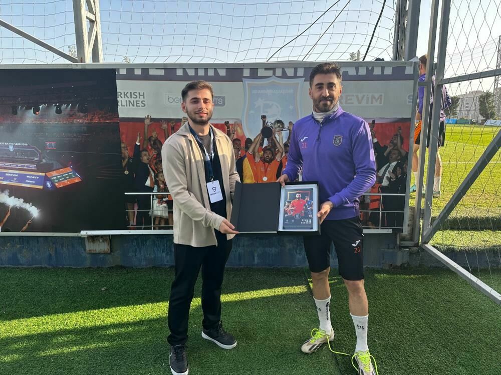 Mahmut Tekdemir'e özel ödül: 500'üncü maçına turuncu-lacivertli formayla çıktı
