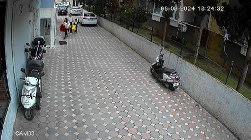 Adana'da Öldürülen Doktorun Çocuklarıyla Son Görüntüleri Ortaya Çıktı  (3) Result