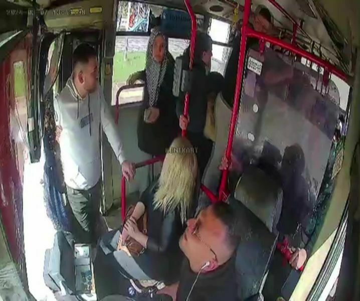 Adana'da Şoför Sopayla Yolcuya Saldırdı! (3) Result