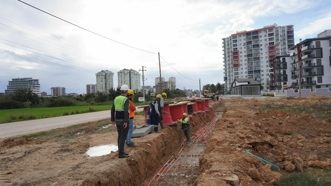 Aedaş, Antalya’da 7 Ilçede 128 Trafo, 2 Bin 358 Aydınlatma Direği Yatırımı Yaptı 4