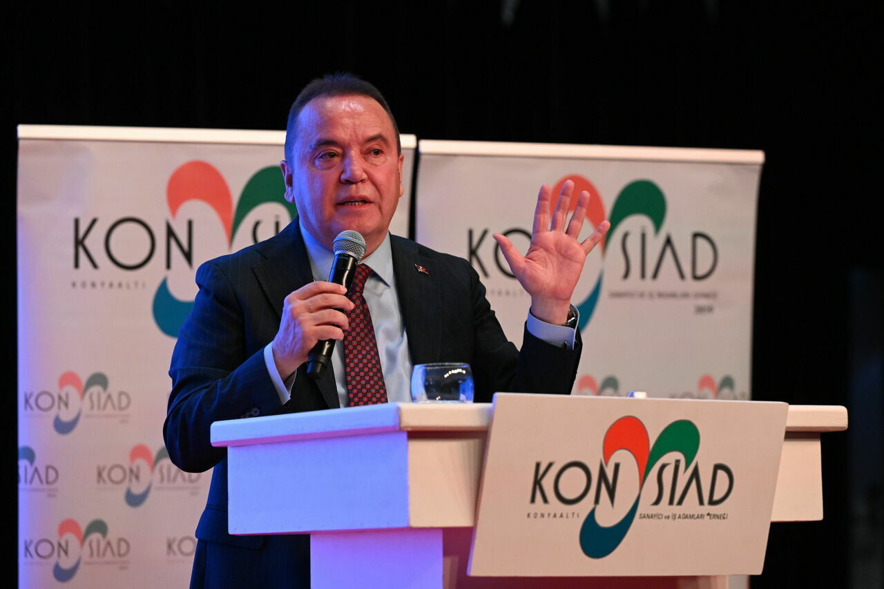 Antalya Büyükşehir Belediye Başkanı Muhittin Böcek KONYSİAD'ın konuğu oldu
