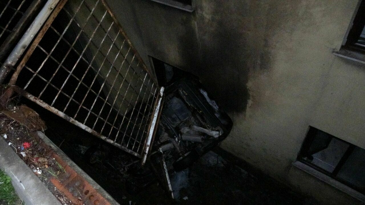 Buzdolabı Tamiri Yaptıracaktı! Aracıyla 10 Metrelik Boşluğa Düştü (2)