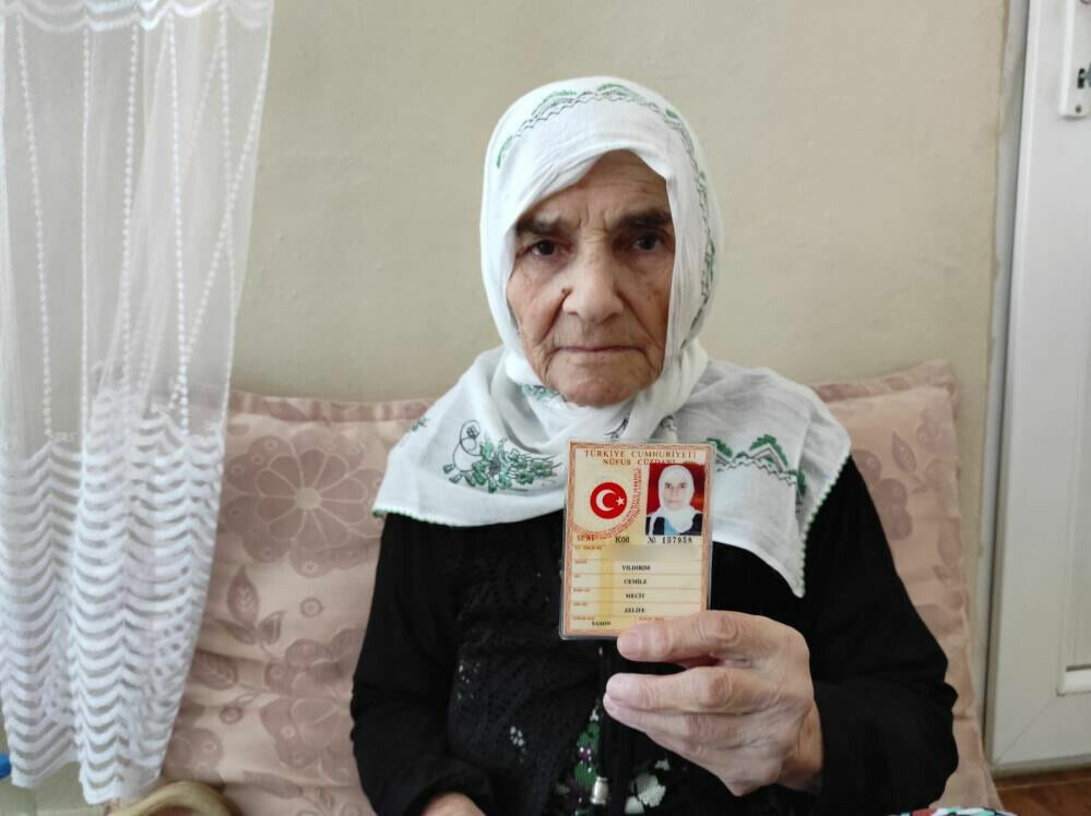 F53Da5Bc 9372 4072 B9E7 0Dd0F7243D17