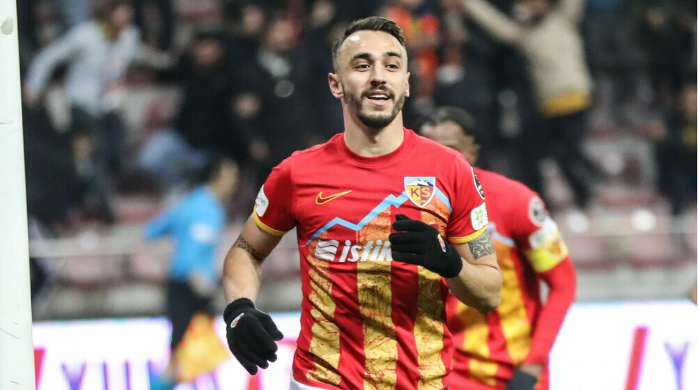 Kayserispor'da Bilal Bayezit cezalı duruma düştü