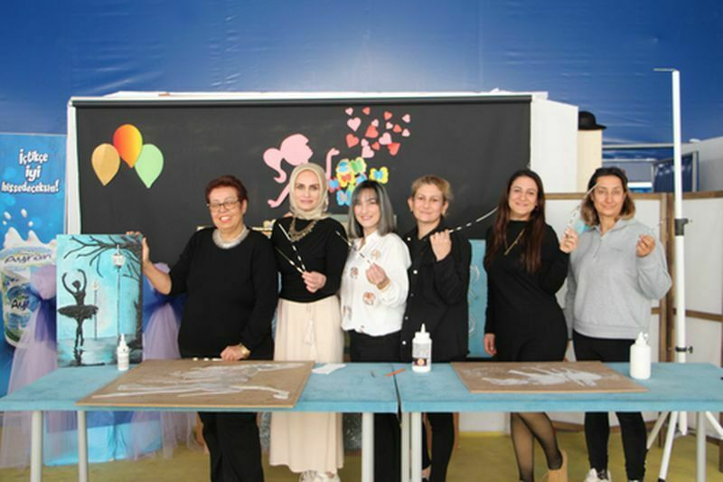 Hatay'da Depremzede Kadınlar Kirpi Okuyla Rölyef Yapıyor (4) Result