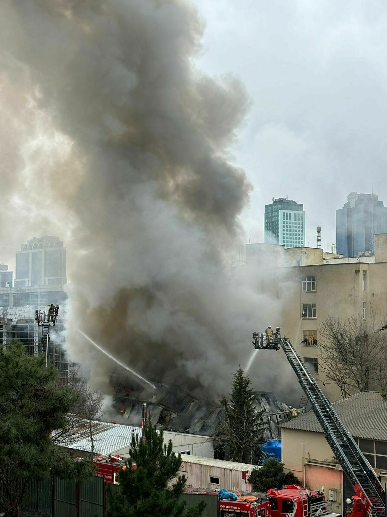İstanbul Teknik Üniversitesi Maslak Kampüsü'nde Yangın Çıktı  (4)