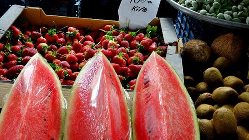 Karpuz Çilek Ve Çağla Tezgaha Çıktı  (3) Result