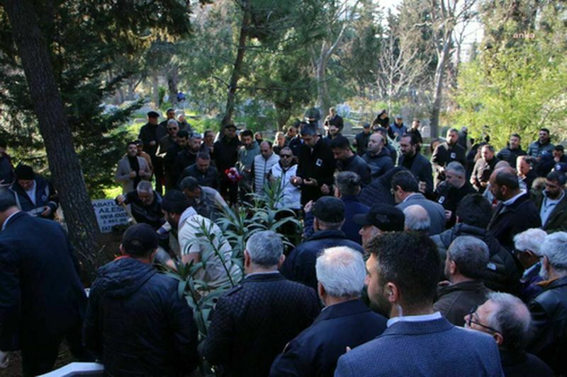 Kartal Belediyesi Ruhsat Ve Denetim Müdürü Son Yolculuğuna Uğurlandı  (4) Result