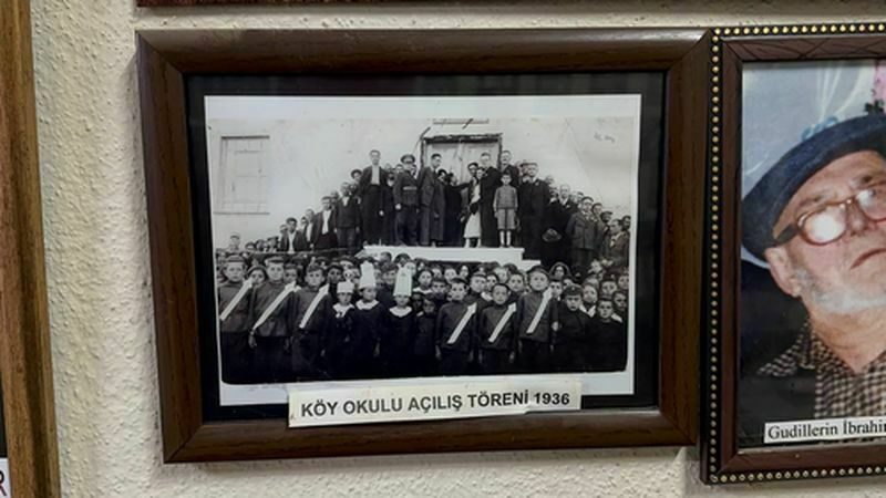 Köyde Özel Gelenek! Babasını Ilk Kez Orada Gördü  (2) Result