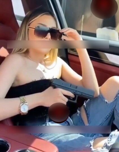 Lüks Araçta Skandal Poz Veren Fenomen Gözaltına Alındı (2)