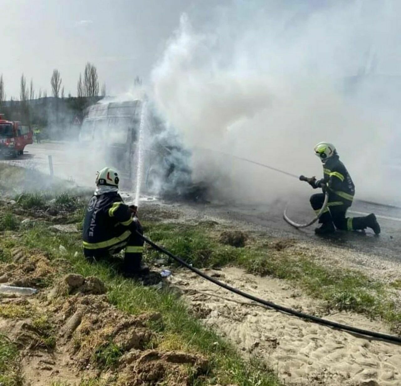 Minibüsten Geriye Metal Yığını Kaldı3