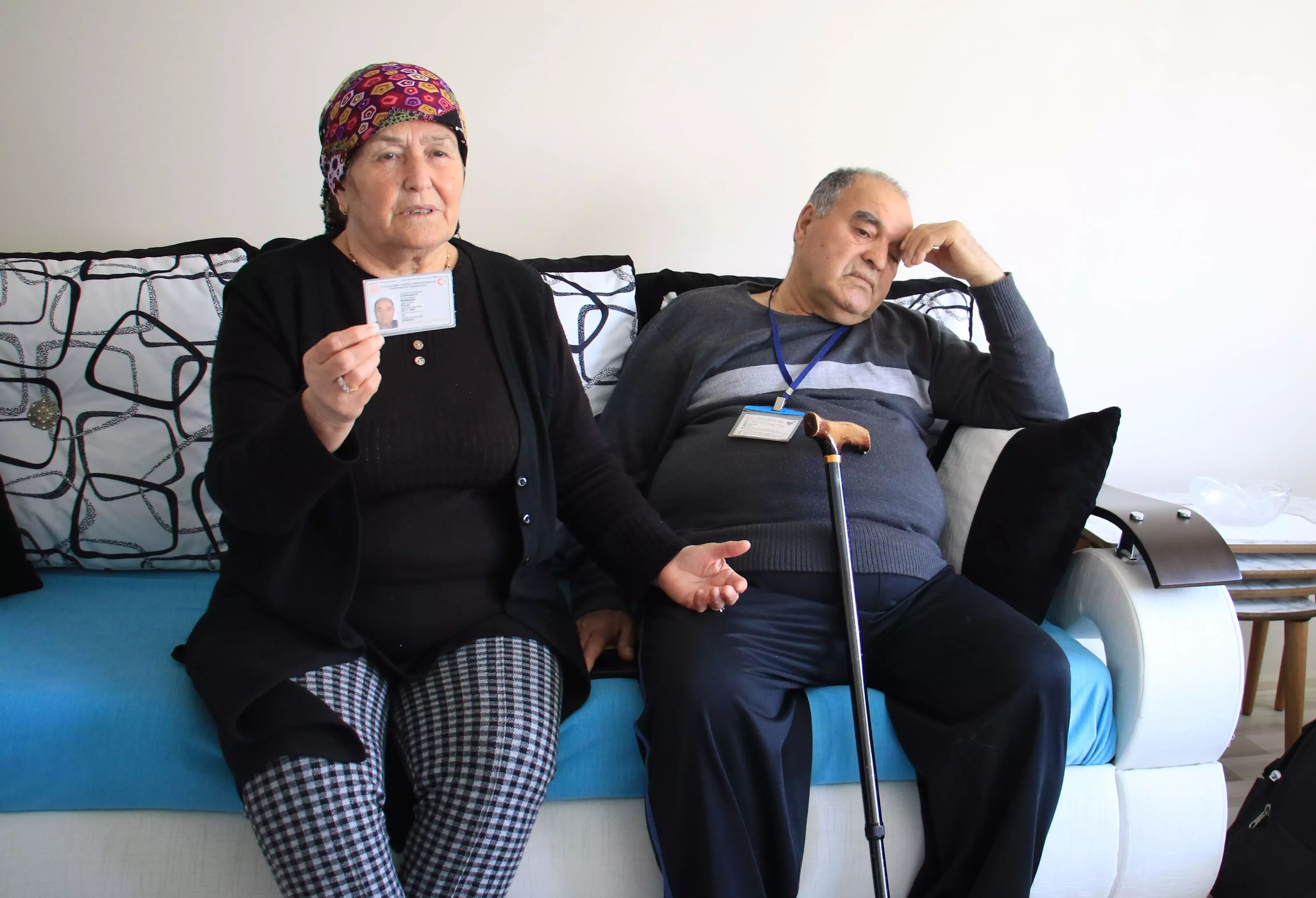 Otobüste Dövülen Yaşlı Çift