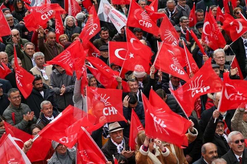 Özgür Özel Erdal Beşikçioğlu Akademiden Değil Beşikten Komiser  (2) Result