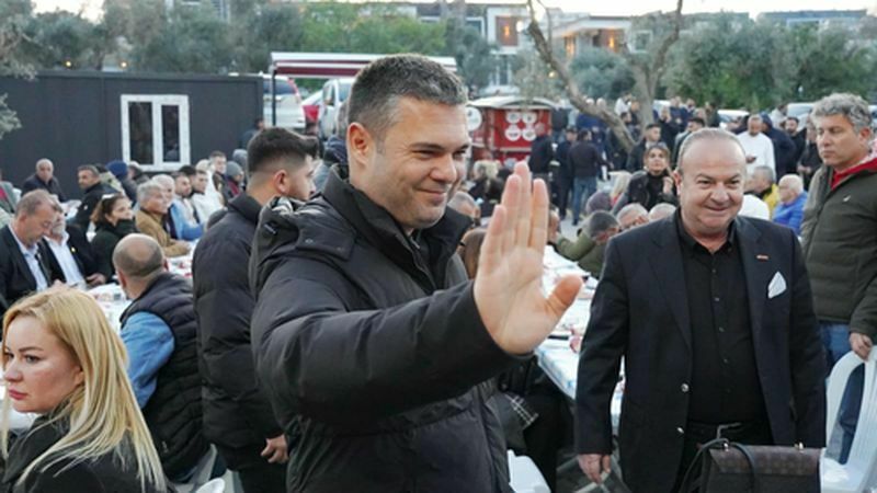 Parti Değiştirmek Moda Oldu! İyi̇ Parti Kuşadası Adayı 6. Partisine Geçti (2) Result