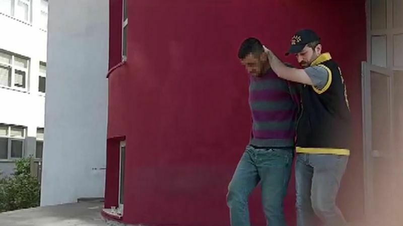 Pişkin Hırsız! Sahibi Markete Girince Elektrikli Bisikleti Çaldı (2) Result