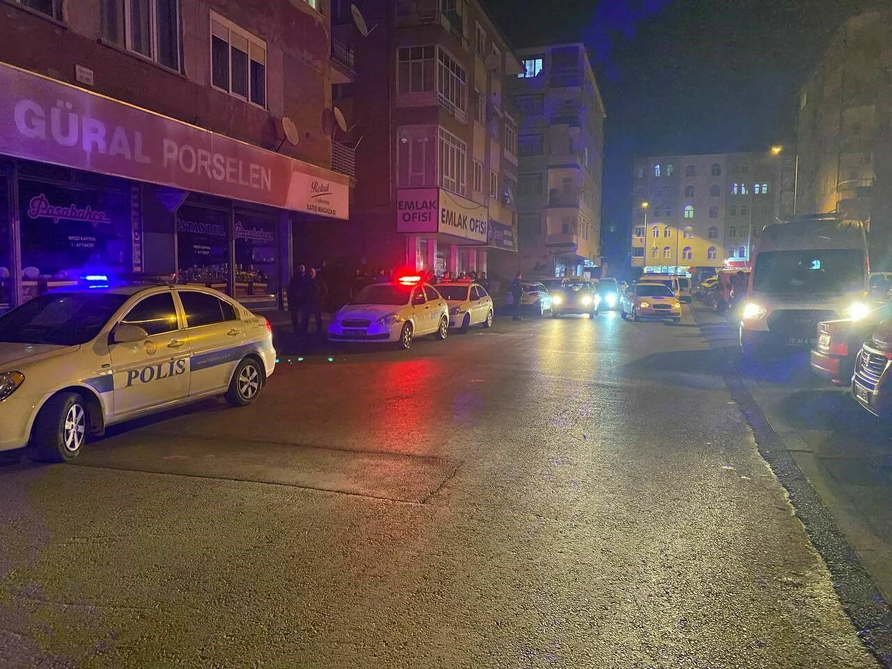 Polise Bıçak Çekti.jp